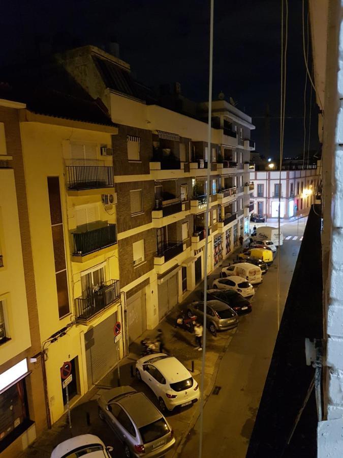 Magnifico Apartamento Tipo Duplex En Triana Seville Exterior photo