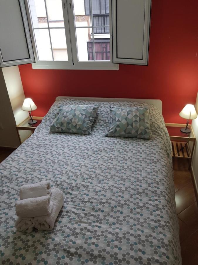 Magnifico Apartamento Tipo Duplex En Triana Seville Exterior photo